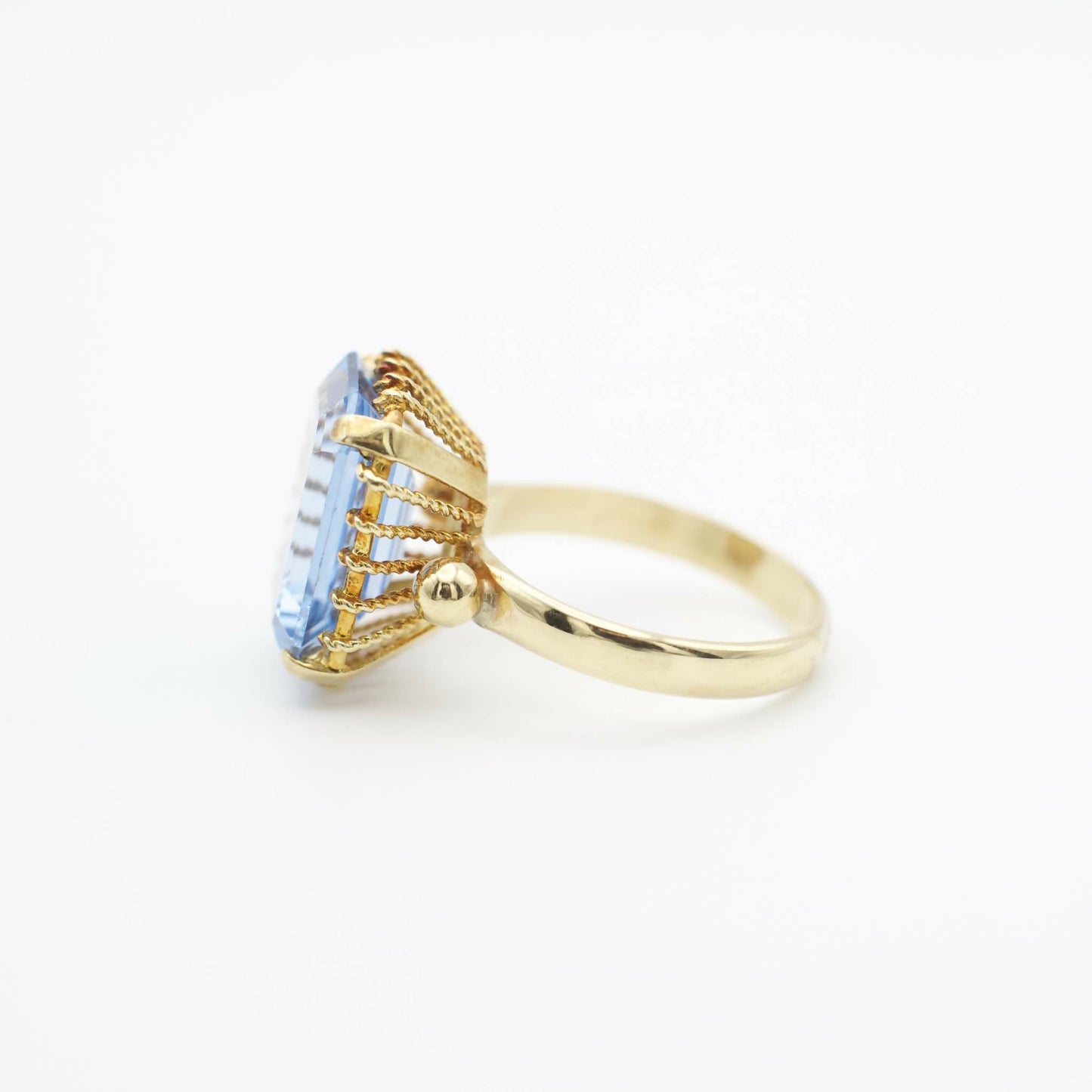 Vintage-Cocktailring mit blauem Spinell aus massivem 18K Gelbgold