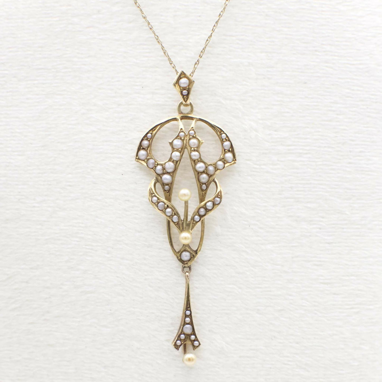 Antiker Jugendstil-Lavalier-Anhänger (nur Anhänger) um 1910 mit Saatperlen und 14K massivem Gelbgold