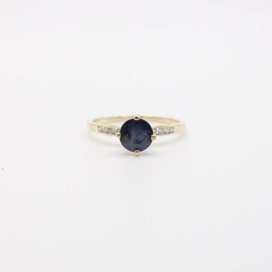 Vintage Ring aus echtem Erdsaphir und Diamanten in 18 Karat Gelbgold