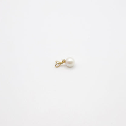 Vintage Charm aus 14K Gelbgold mit weißen Perlen und echten Diamanten