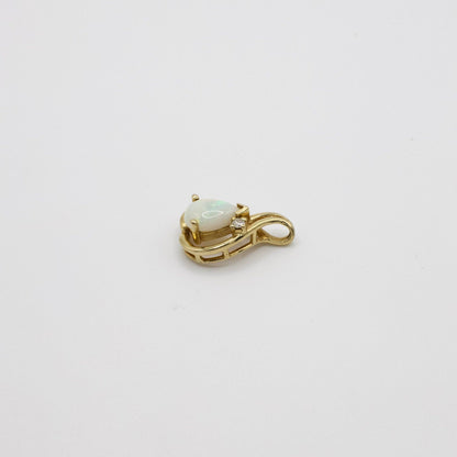Vintage 14K Plumb Gelbgold Opalanhänger mit echtem Diamant